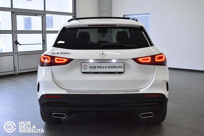MERCEDES-BENZ GLA 250 e hybrid EQ Premium